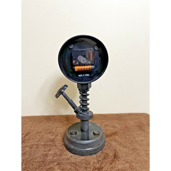 Vintage "Steam Punk," Pressure Gauge (Simulated) Quartz Clock - Unbranded - RARE - Picture 4 of 5